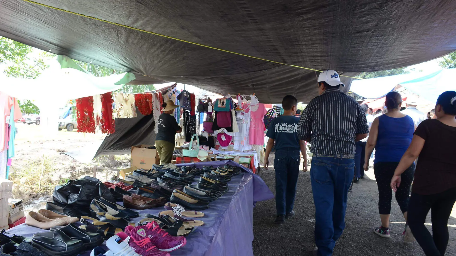 Solicitan un proyecto para mejorar el tianguis de Pedro Escobedo. Foto Luis Luévanos